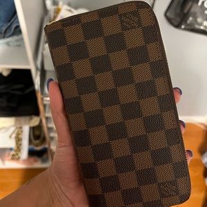 Two tone brown zipper wallet